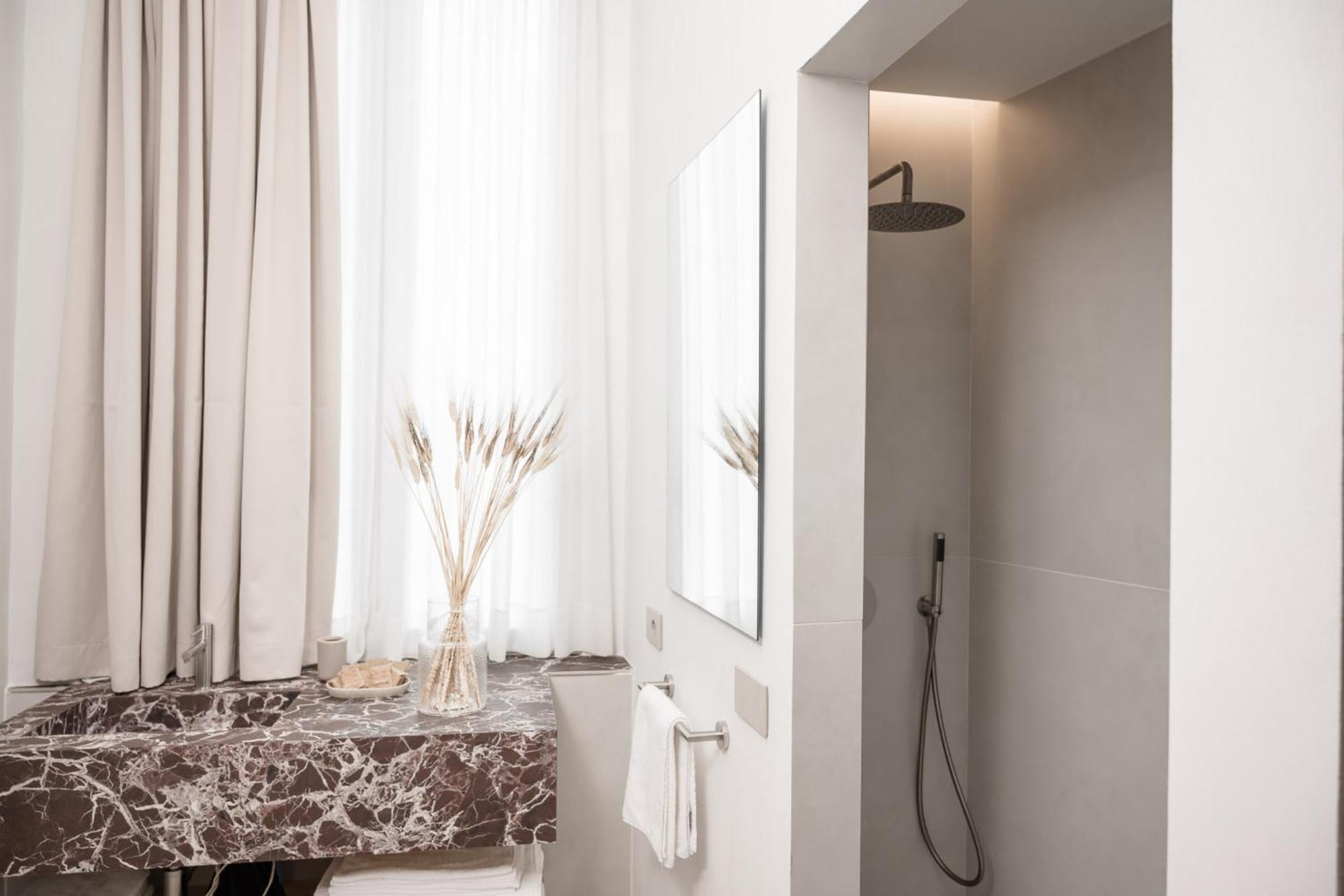 Iodis Relais Hotel Napels Buitenkant foto